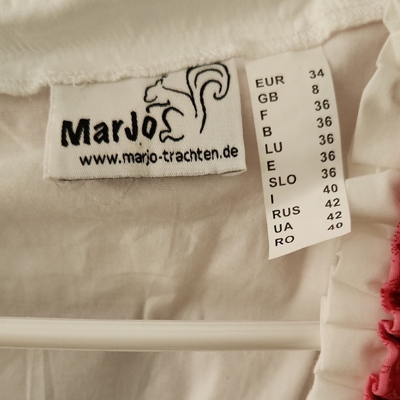 Authentic Dirndl Oktoberfest Dress - Picture 2 of 6